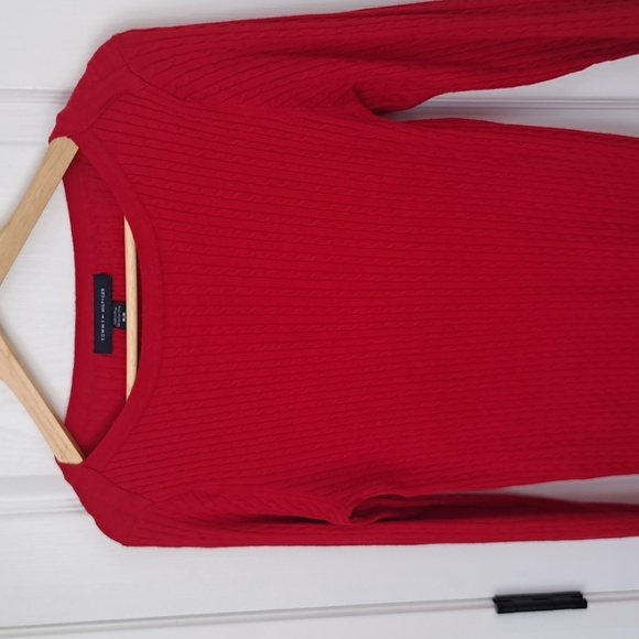 Tommy Hilfiger Fine Knit Sweater - Picture 2 of 4